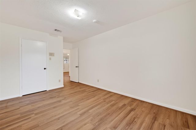 9218 Rowan Lane, Houston, TX 77036