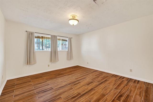 9218 Rowan Lane, Houston, TX 77036