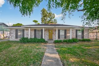 9218 Rowan Lane, Houston, TX 77036