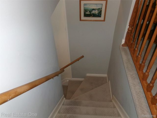 25241 Franklin Terrace 1, South Lyon, MI 48178