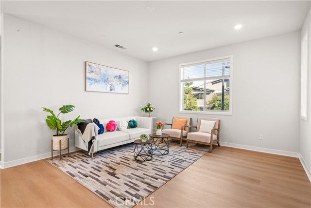 602 Catalonia, Lake Forest (el Toro), CA 92630