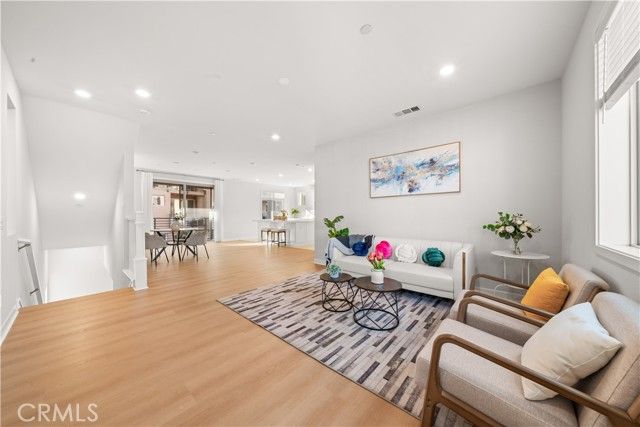 602 Catalonia, Lake Forest (el Toro), CA 92630