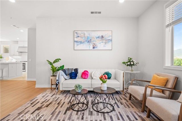 602 Catalonia, Lake Forest (el Toro), CA 92630