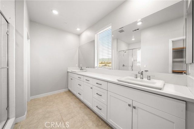 602 Catalonia, Lake Forest (el Toro), CA 92630