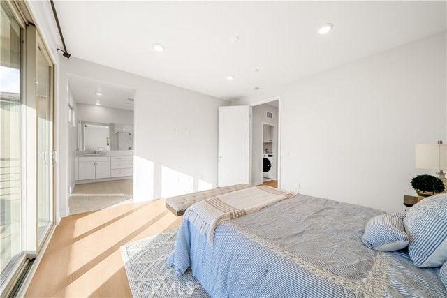 602 Catalonia, Lake Forest (el Toro), CA 92630