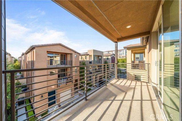 602 Catalonia, Lake Forest (el Toro), CA 92630