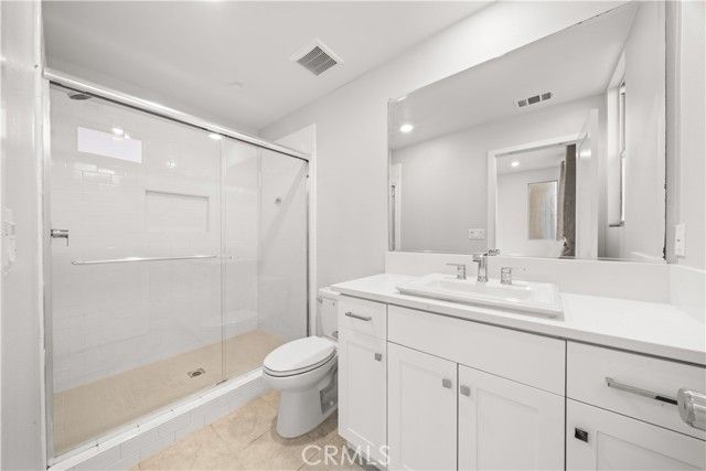 602 Catalonia, Lake Forest (el Toro), CA 92630