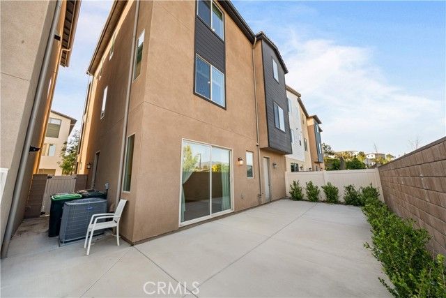 602 Catalonia, Lake Forest (el Toro), CA 92630