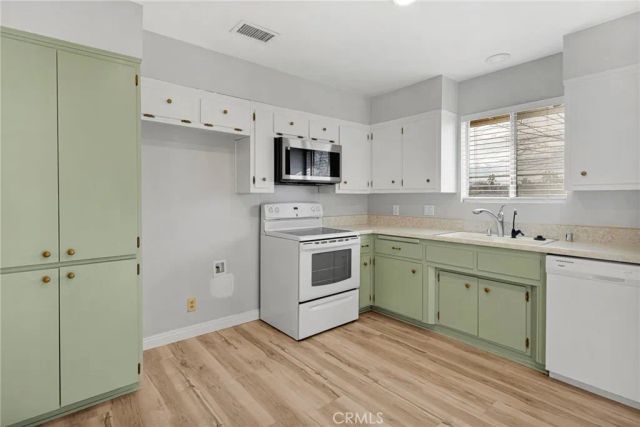 14866 Nokomis Road, Apple Valley, CA 92307