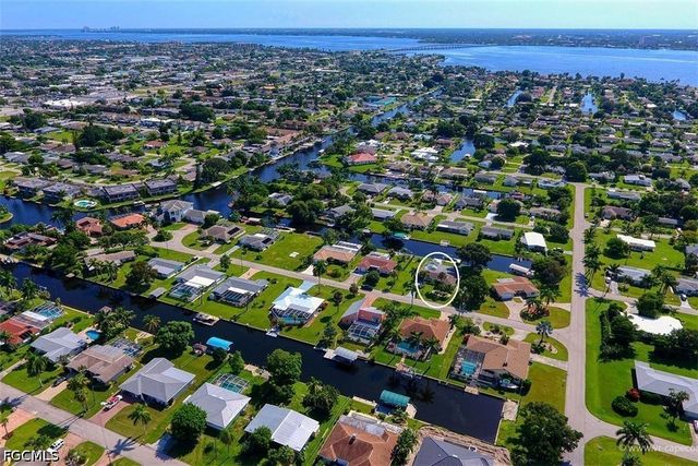 5135 Rutland CT, Cape Coral, FL 33904