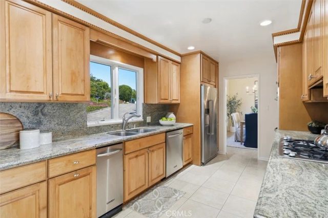 24 Coveview Drive, Rancho Palos Verdes, CA 90275