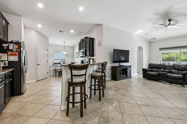 8439 HUNTERS FORK LOOP, Ruskin, FL 33573