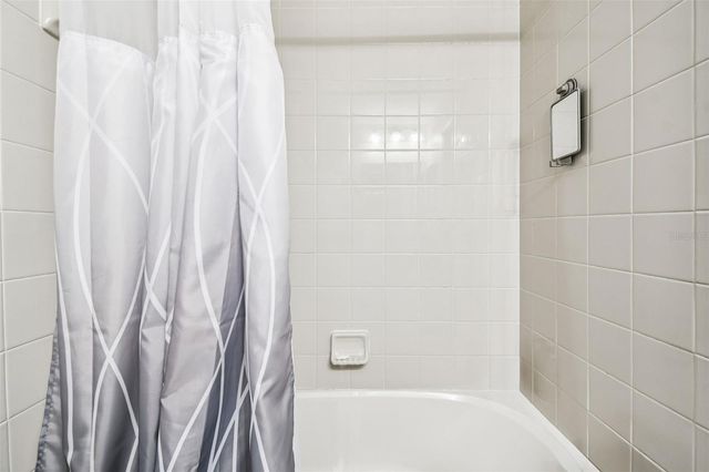 8439 HUNTERS FORK LOOP, Ruskin, FL 33573