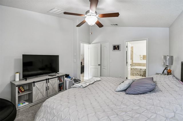 8439 HUNTERS FORK LOOP, Ruskin, FL 33573