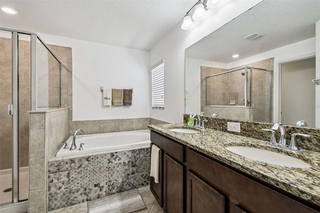 8439 HUNTERS FORK LOOP, Ruskin, FL 33573