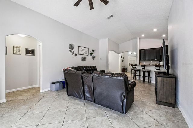 8439 HUNTERS FORK LOOP, Ruskin, FL 33573