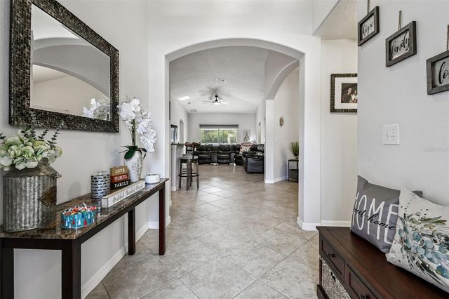 8439 HUNTERS FORK LOOP, Ruskin, FL 33573