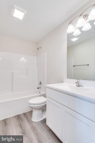 97 MOSES DR, Martinsburg, WV 25405