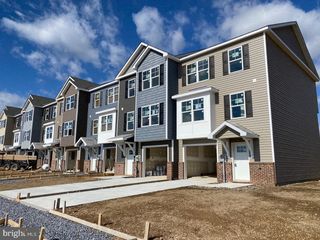 97 MOSES DR, Martinsburg, WV 25405