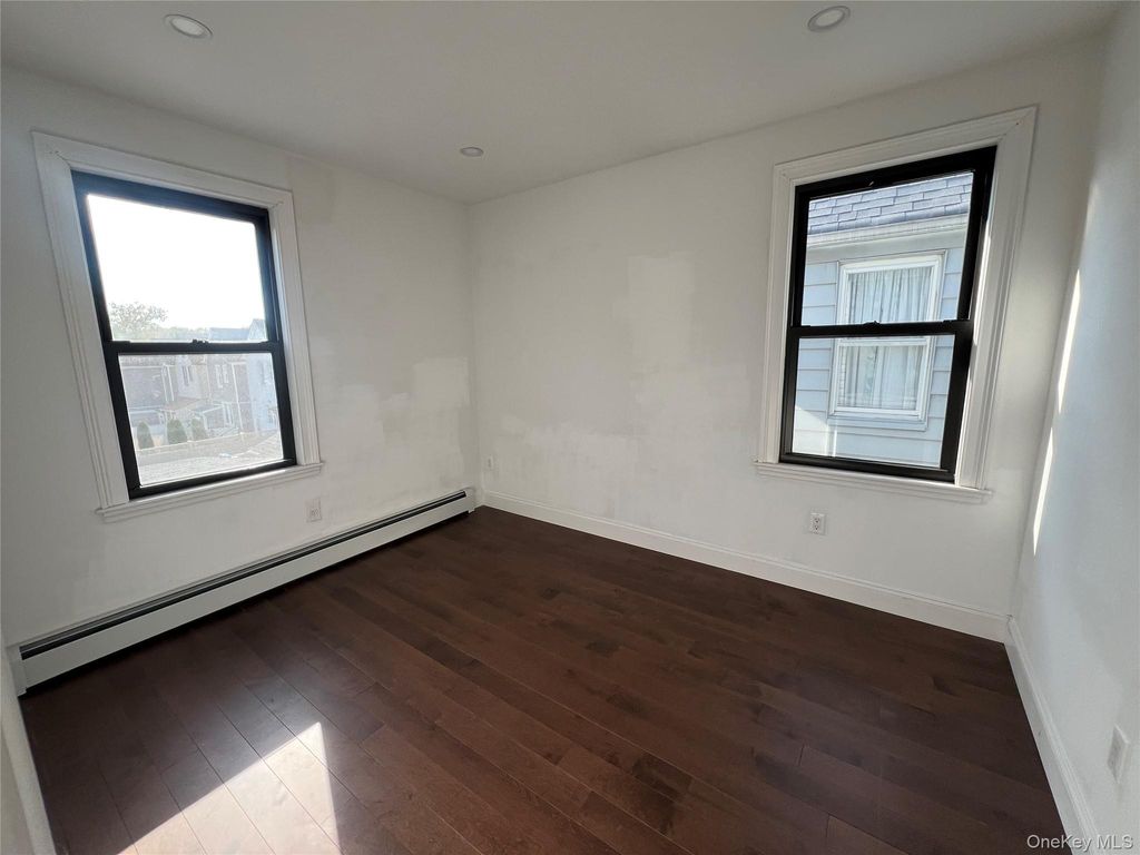 10710 142nd Street, Jamaica, NY 11435 — photo 4