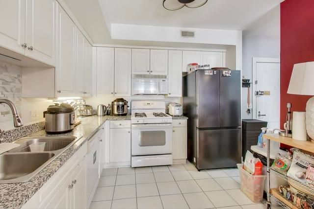 8300 Callie Avenue 310, Morton Grove, IL 60053