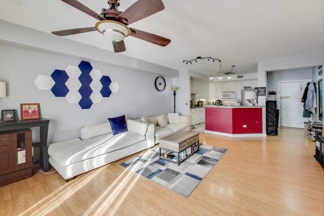 8300 Callie Avenue 310, Morton Grove, IL 60053