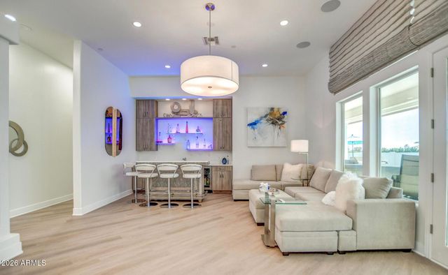 10651 E CACTUS Road, Scottsdale, AZ 85259