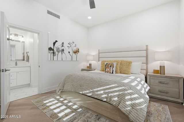 10651 E CACTUS Road, Scottsdale, AZ 85259