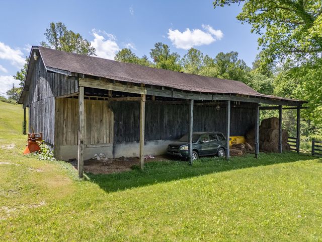 3414 Liberty Road, West Liberty, KY 41472