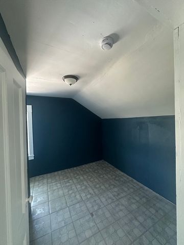 9 Buxton Court 9, Andover, MA 01810