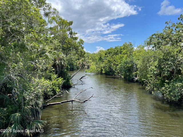 2073 Clover Street NE, Palm Bay, FL 32905