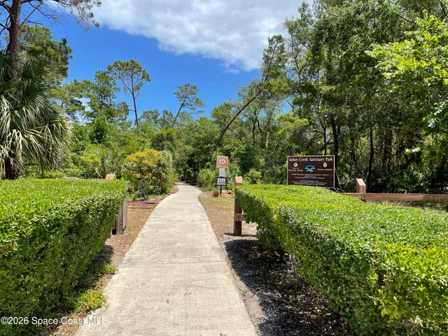 2073 Clover Street NE, Palm Bay, FL 32905