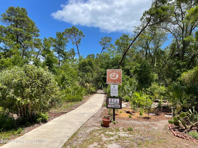 2073 Clover Street NE, Palm Bay, FL 32905