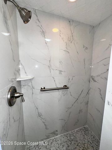 2073 Clover Street NE, Palm Bay, FL 32905