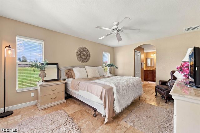 4206 NW 20th TER, Cape Coral, FL 33993