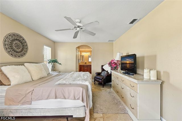 4206 NW 20th TER, Cape Coral, FL 33993