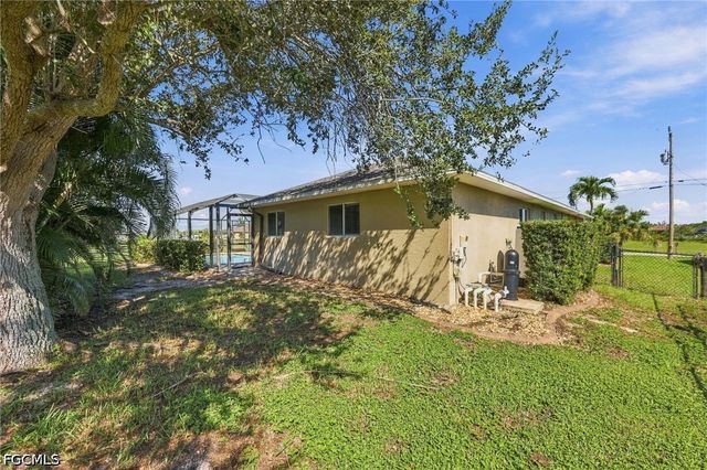4206 NW 20th TER, Cape Coral, FL 33993