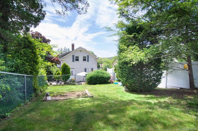 196 N Kensico Avenue, White Plains, NY 10604