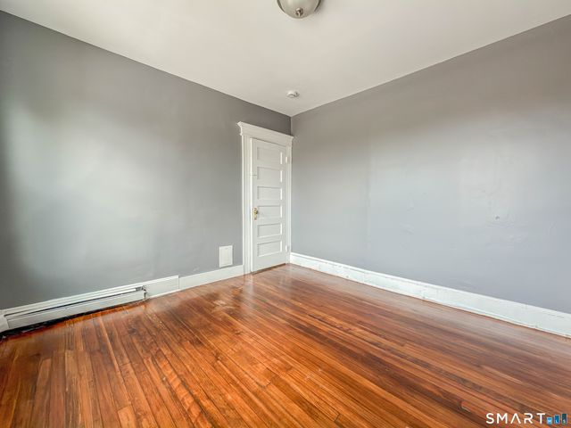 15 Elmwood Avenue 3, Bridgeport, CT 06605