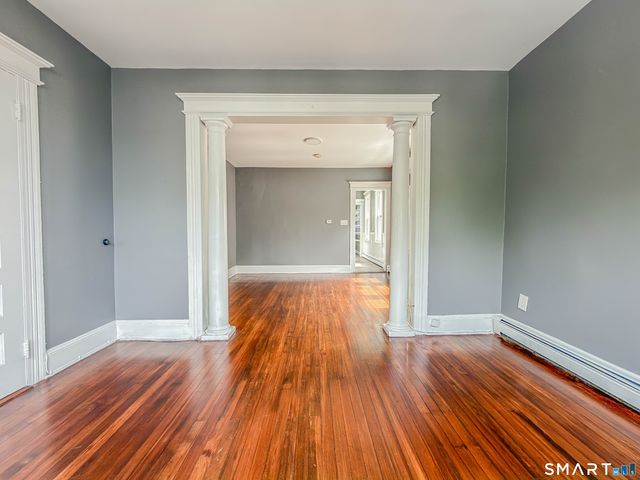 15 Elmwood Avenue 3, Bridgeport, CT 06605