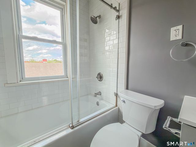 15 Elmwood Avenue 3, Bridgeport, CT 06605