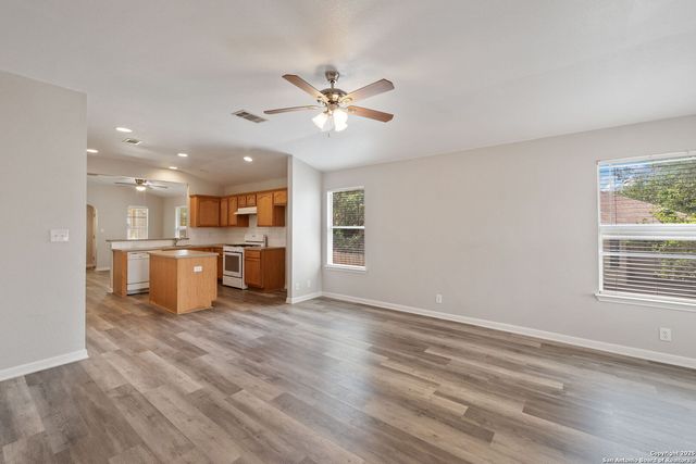 5503 FORRESTER LN, San Antonio, TX 78247