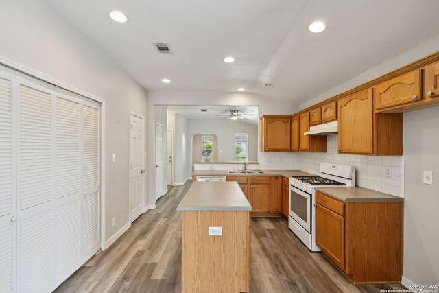 5503 FORRESTER LN, San Antonio, TX 78247