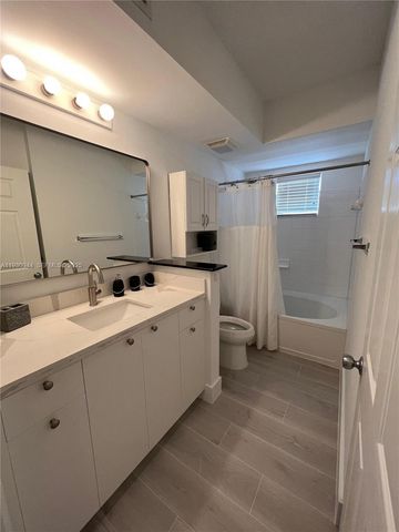 17100 N Bay Rd 1415, Sunny Isles Beach, FL 33160