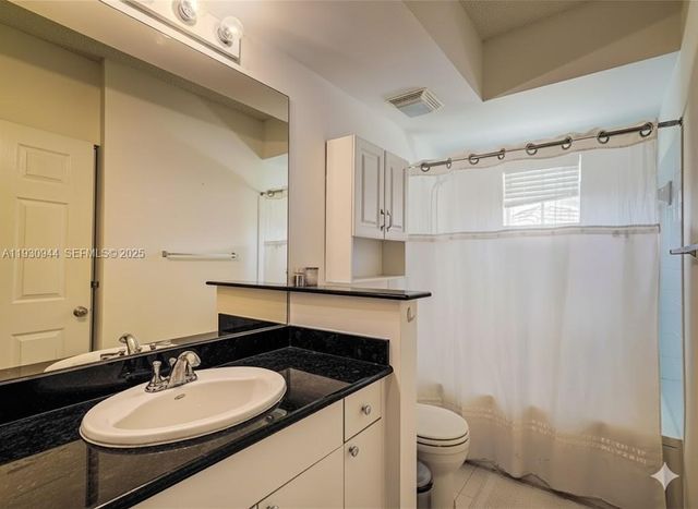 17100 N Bay Rd 1415, Sunny Isles Beach, FL 33160