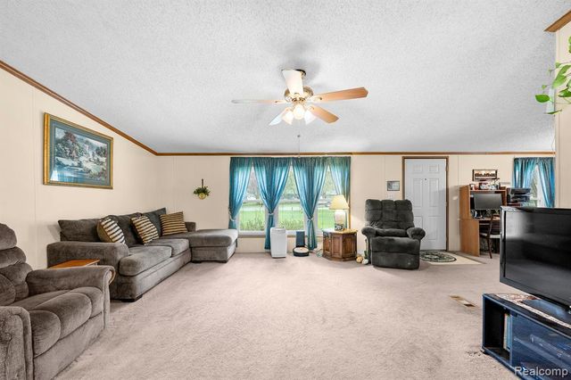 19074 Sumpter Road, Belleville, MI 48111