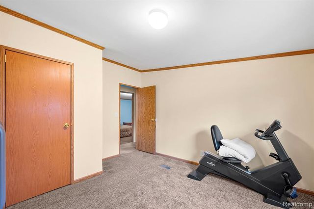 19074 Sumpter Road, Belleville, MI 48111