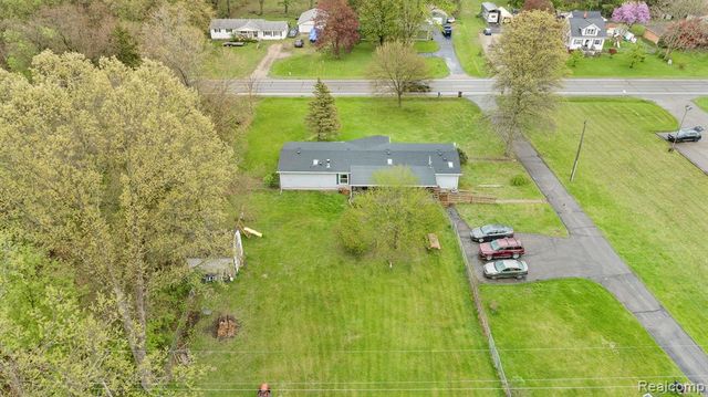 19074 Sumpter Road, Belleville, MI 48111
