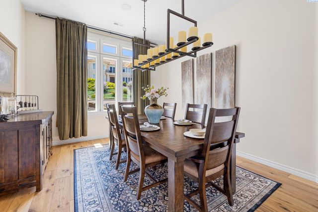 4002 W 43rd Avenue, Kennewick, WA 99337