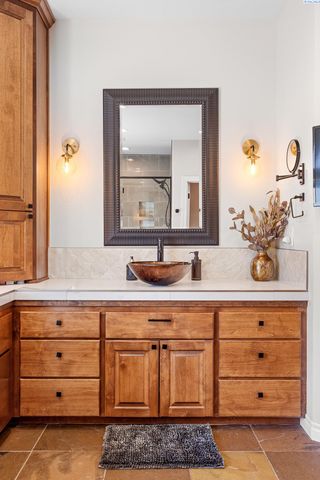 4002 W 43rd Avenue, Kennewick, WA 99337